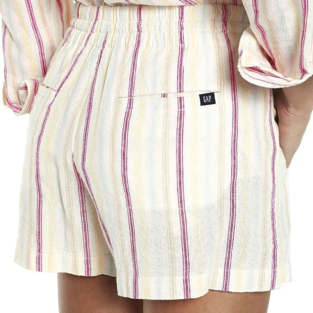 NWT Gap Ladies Linen Lightweight Breathable Pull On Elastic Waistband Short